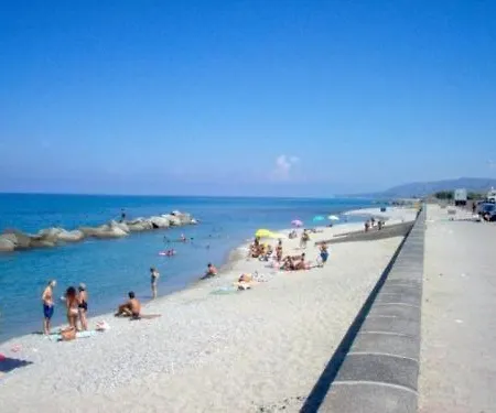 - 50m De La Apartment Spadafora