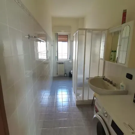 アパート - 50m De La スパダフォーラ