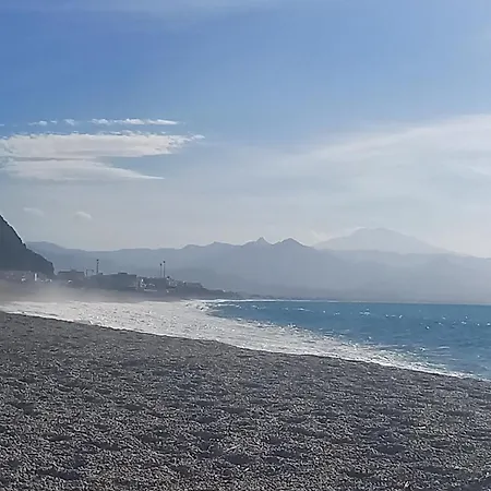 - 50m De La Lägenhet Spadafora