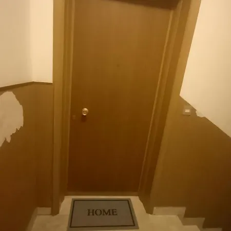 - 50m De La Lägenhet