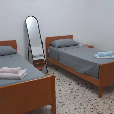 - 50m De La Lägenhet